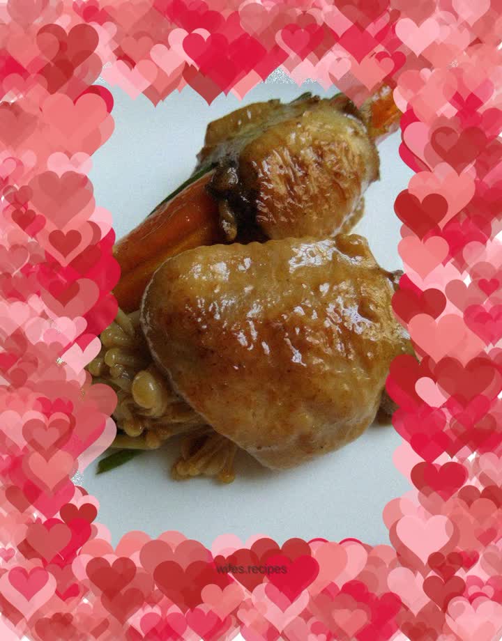 Chicken wings stuffed with seasonal vegetables