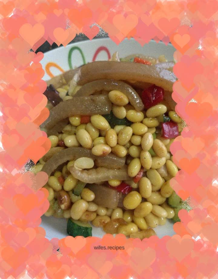 Stir-fried soybeans with pork rinds