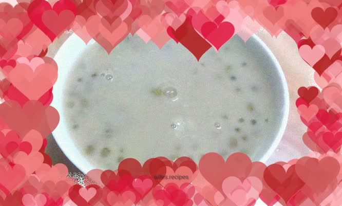 Mung bean and coconut milk sago