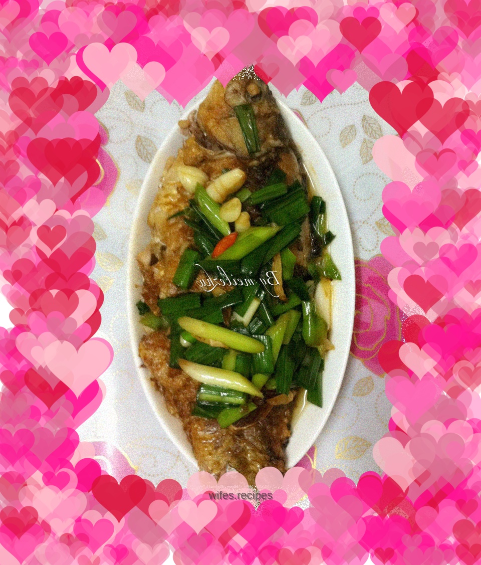 Braised crucian carp