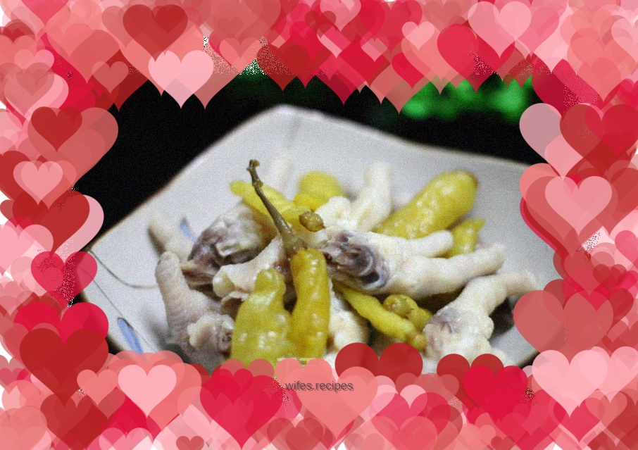Snacks to satisfy cravings: Pickled pepper chicken feet