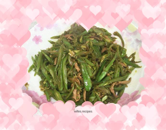 Stir-fried shredded pork with beans