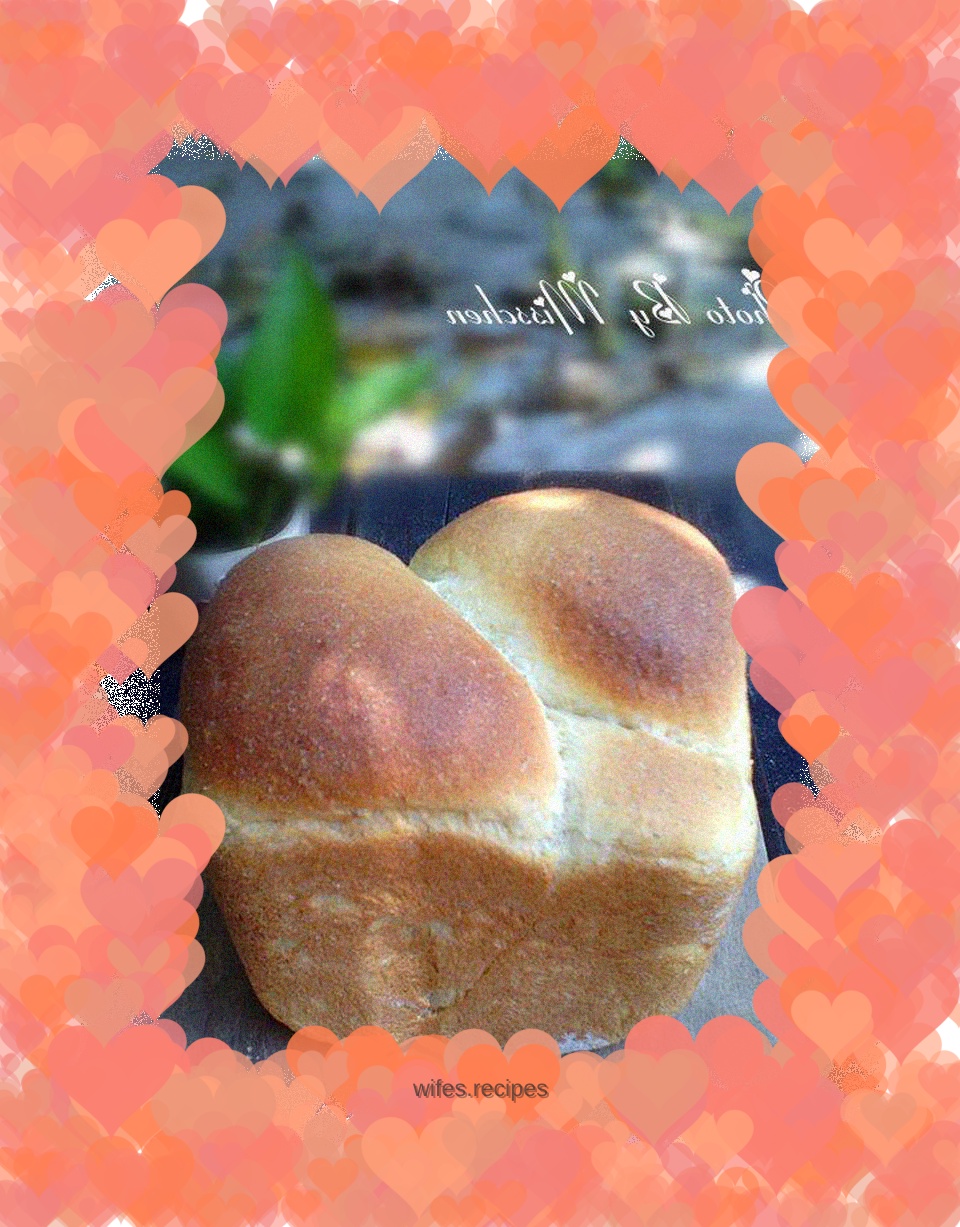 Whole wheat bread with red bean paste