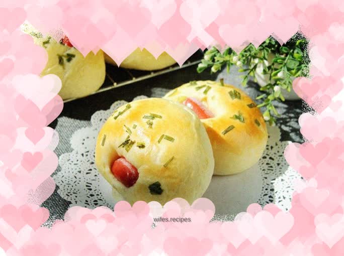 Green onion Q sausage bread