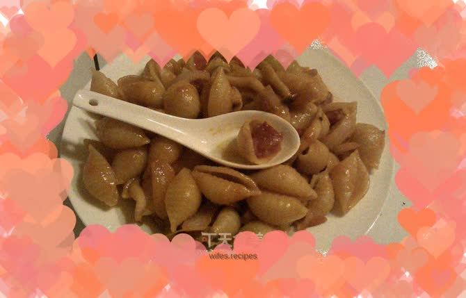 Stir-fried Italian Shells with Tomato and Beef