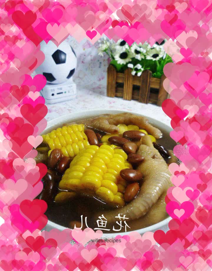 Kidney Bean, Sweet Corn and Chicken Feet Soup