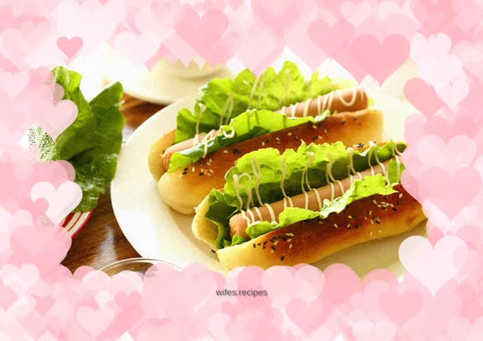 The first choice for breakfast - hot dog buns