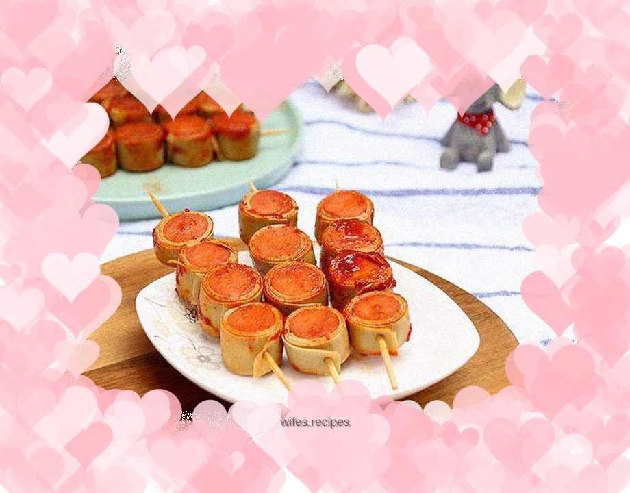 Flavored bean curd rolls