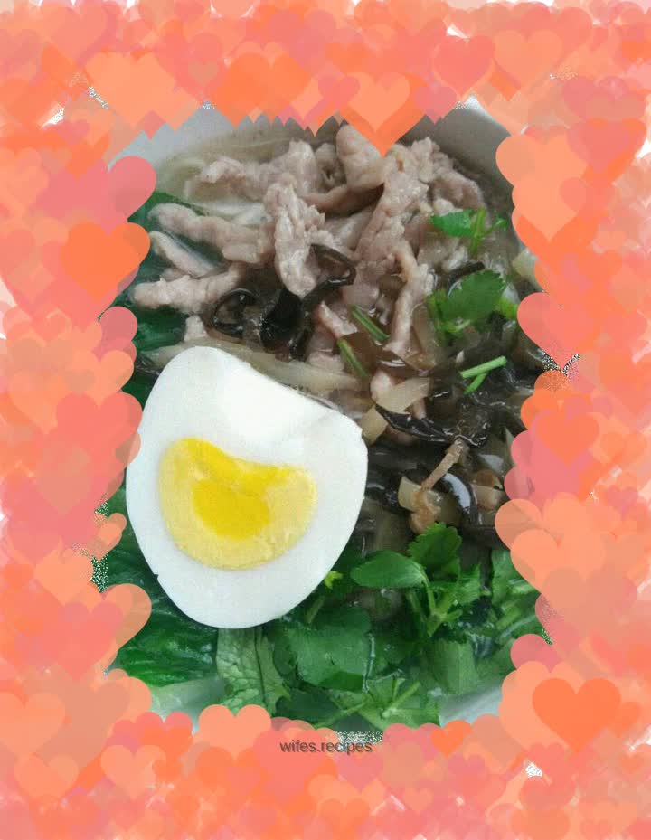 Mustard mustard pork noodles