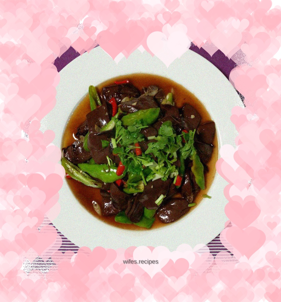 Spicy stir-fried blood tofu