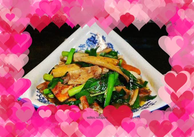 Stir-fried matsutake and leeks