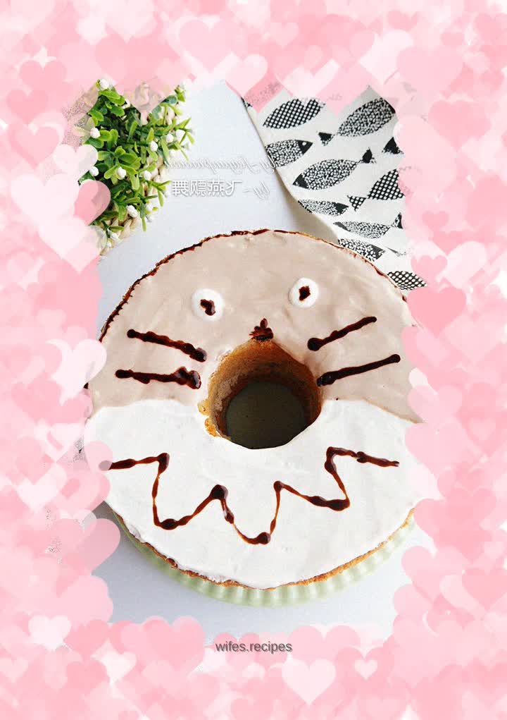 【Wuhan】Gingerbread Totoro Cake