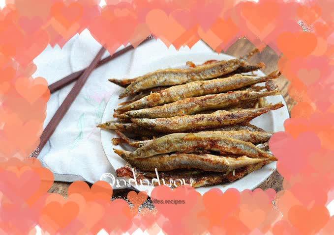 Pan-fried noodle fish