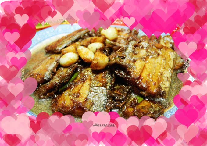 Garlic hairtail fish