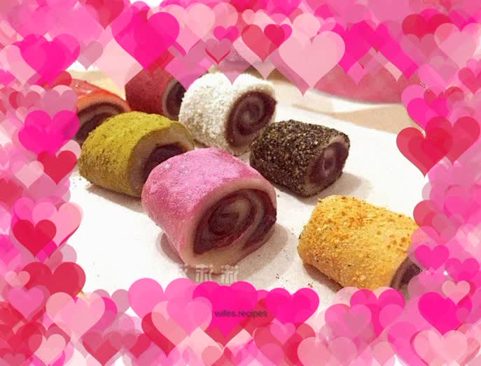 Seven-colored donkey rolling