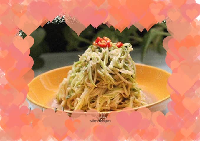 Refreshing shredded zucchini