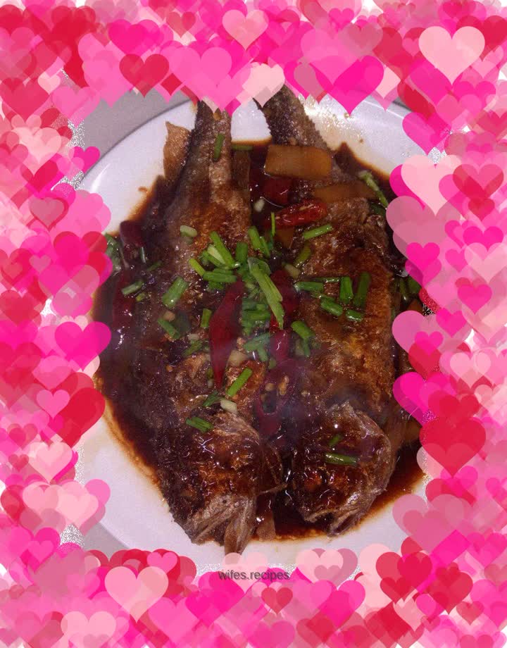 Braised small yellow croaker