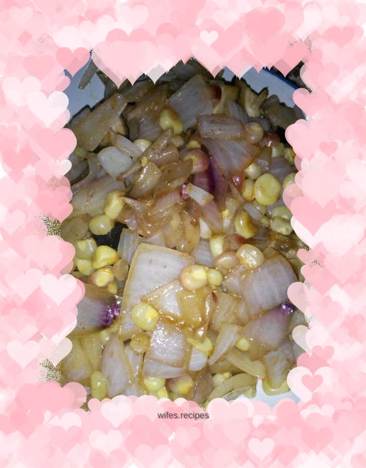 Red wine corn kernels with mushrooms and smoked onions