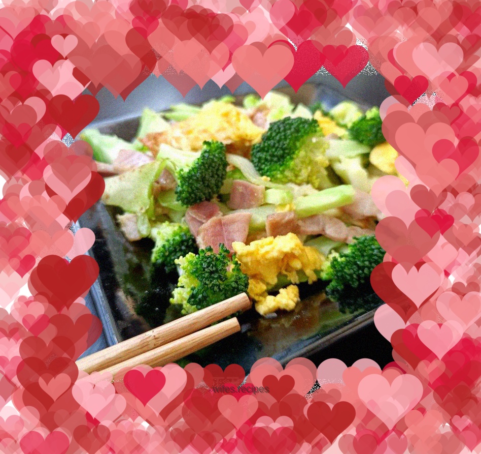 Fried broccoli with ham and eggs