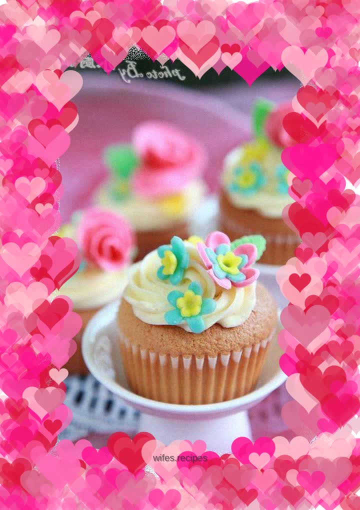 Sponge cup decorated cake