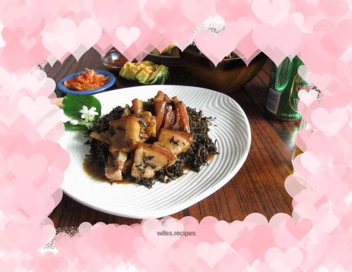 Shandong version of braised pork with pickled vegetables