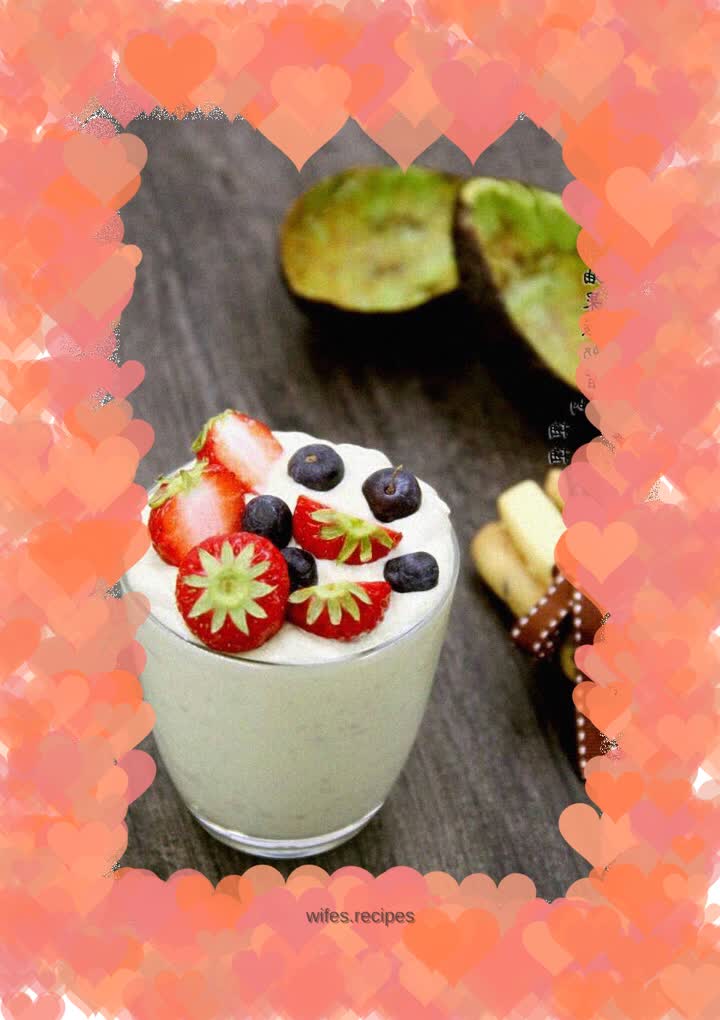 Avocado yogurt smoothie