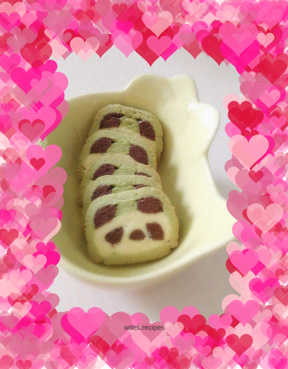 Cute panda biscuits - a gift for Children’s Day