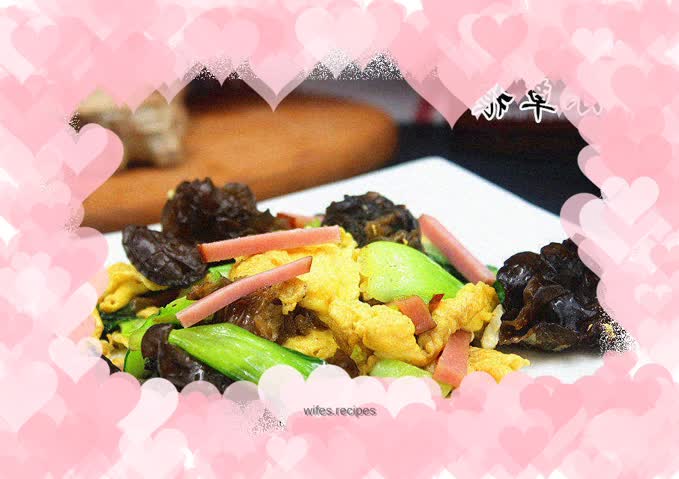 Stir-fried fungus and mixed vegetables