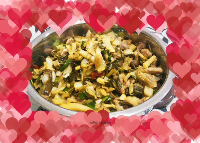 Stir-fried shredded pork and winter bamboo shoots with sauerkraut