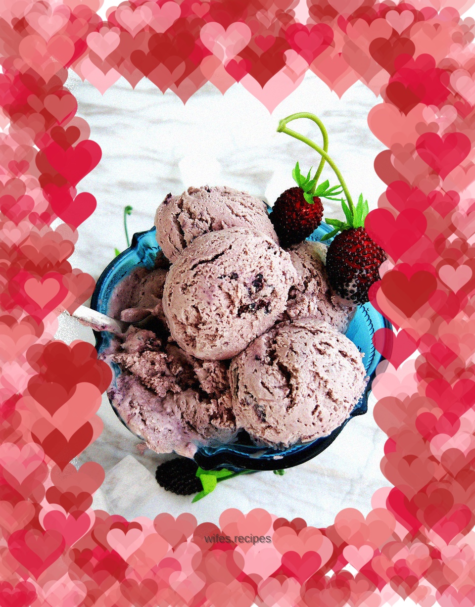 Mulberry Banana Ice Cream