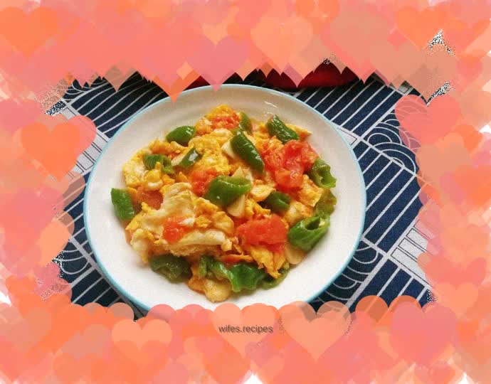 Scrambled Eggs with Spicy Pepper and Tomatoes