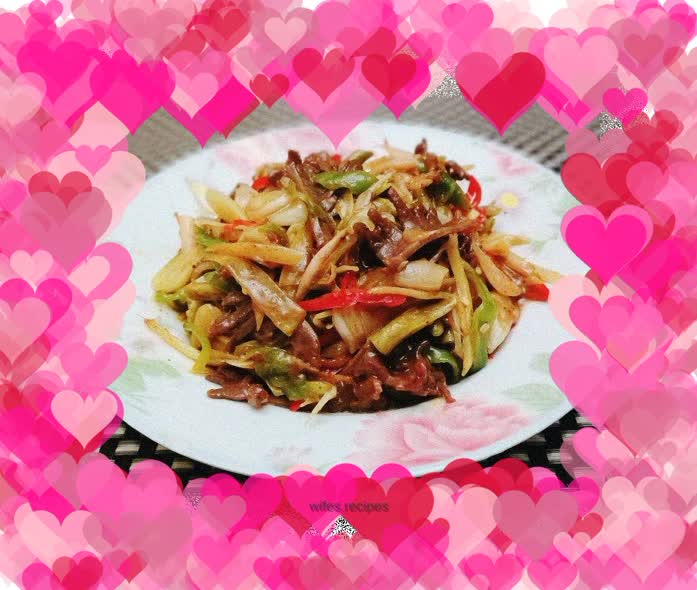 Stir-fried duck gizzards with pickled cabbage