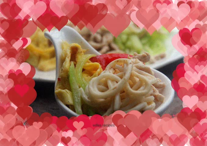 Noodles with Salad Sauce