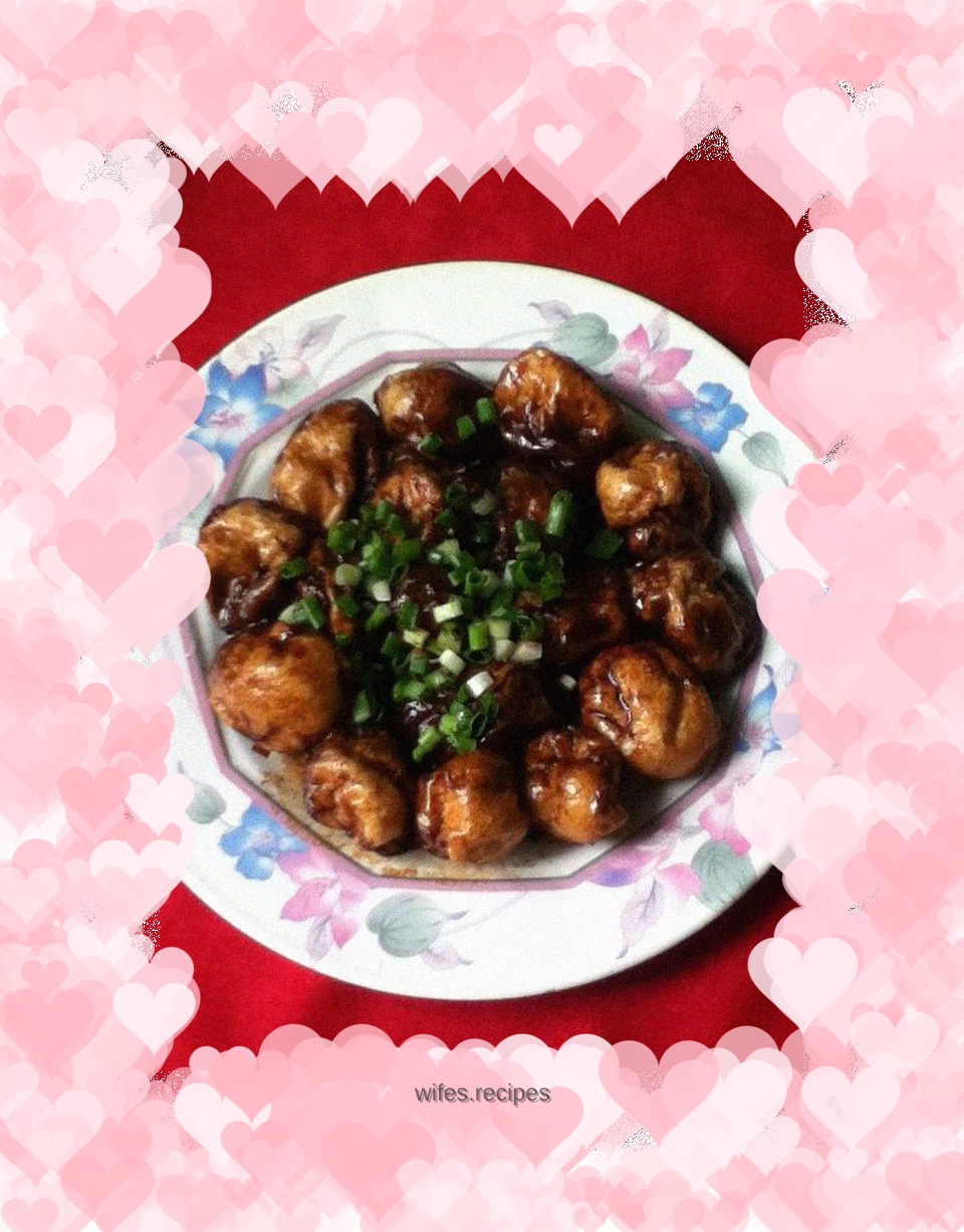 Gluten balls stuffed with meat and oil