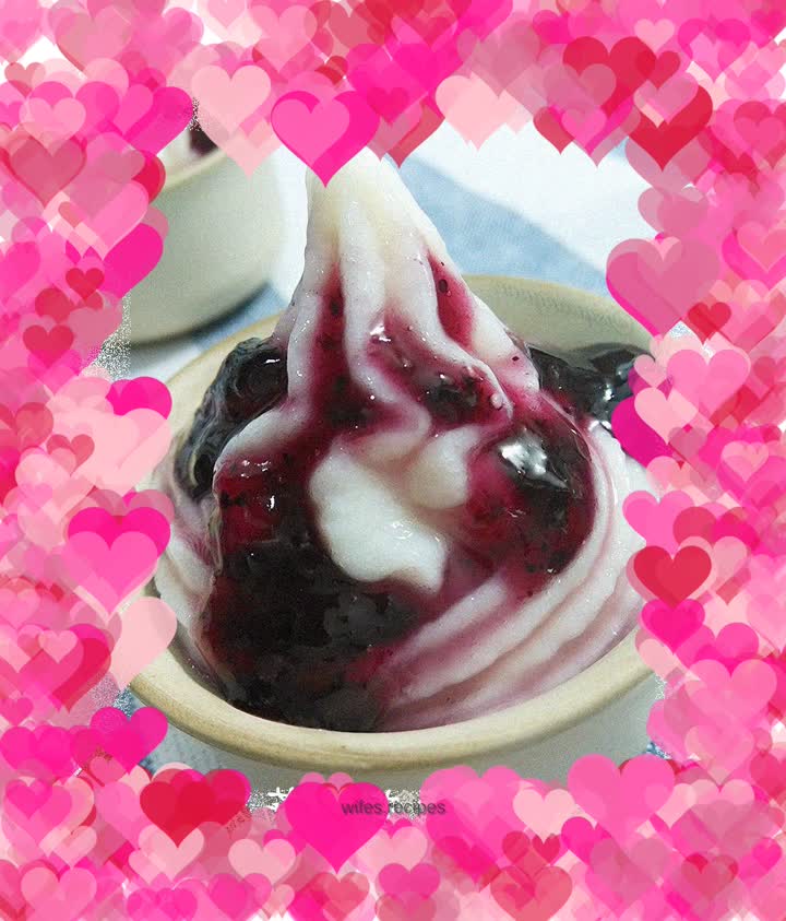 Icy blueberry yam puree