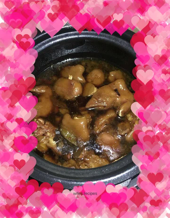 ŸŠPork trotters in "Mi" sauce