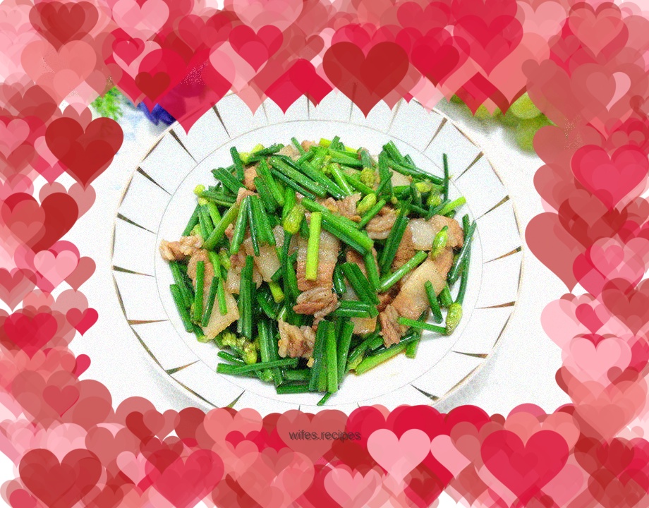 Stir-fried pork belly with chives