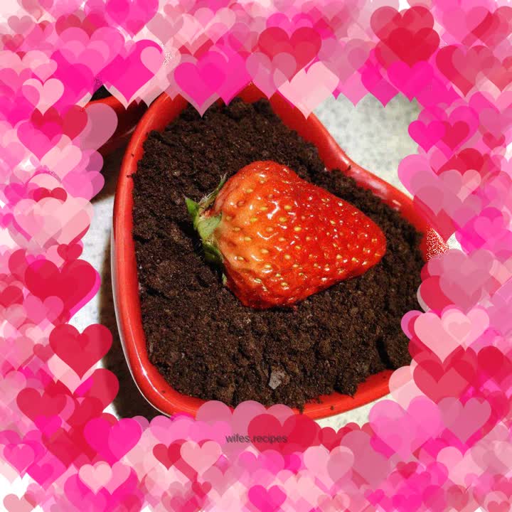 Potted strawberry yogurt