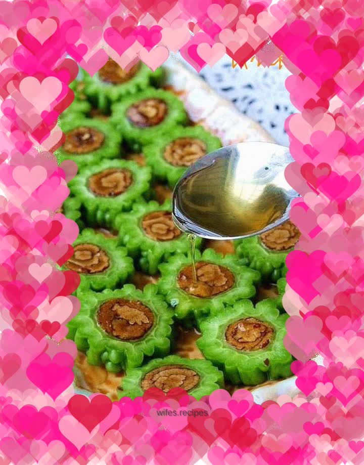 Honey red dates and bitter melon segments