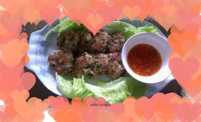 Pan-fried lotus root and dace fish cake