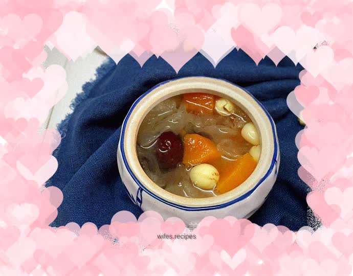 Tremella and Papaya Beauty Soup