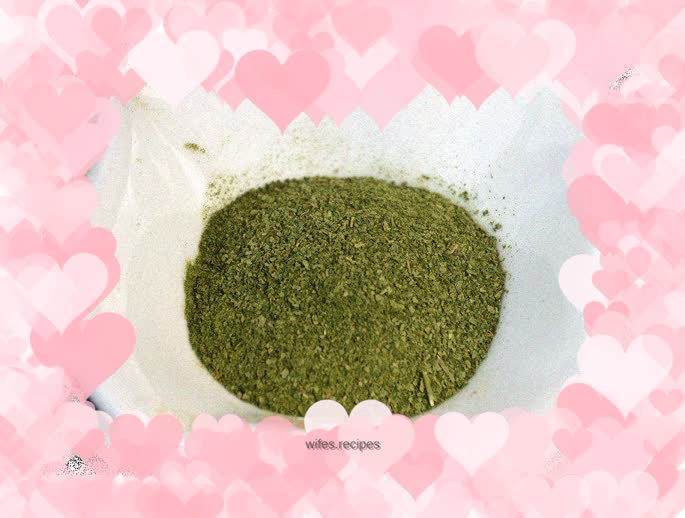 Shredded Zanthoxylum bungeanum leaves