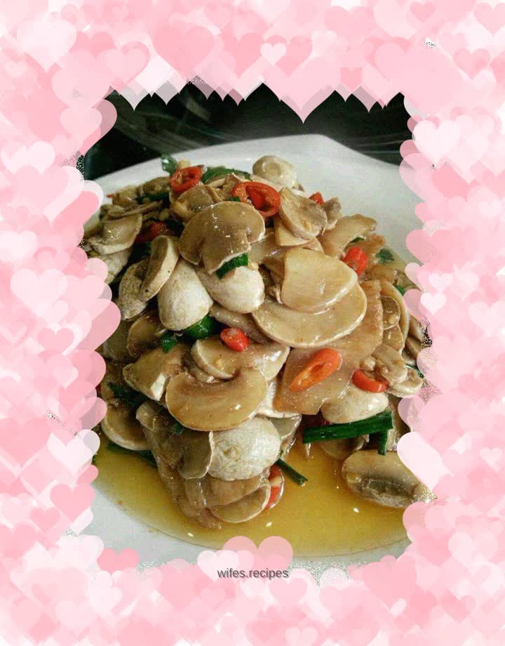 Stir-fried mushrooms