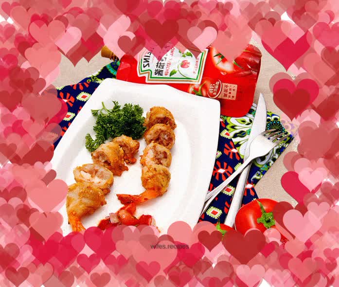 A high-end banquet-level dish [Prawn with Tomato Sauce Salad]