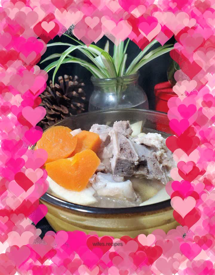 Braised Winter Bamboo Shoots and Carrot Soup with Dragon Bone