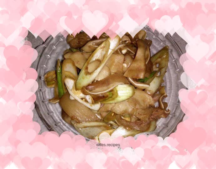 Pig ears mixed with green onions