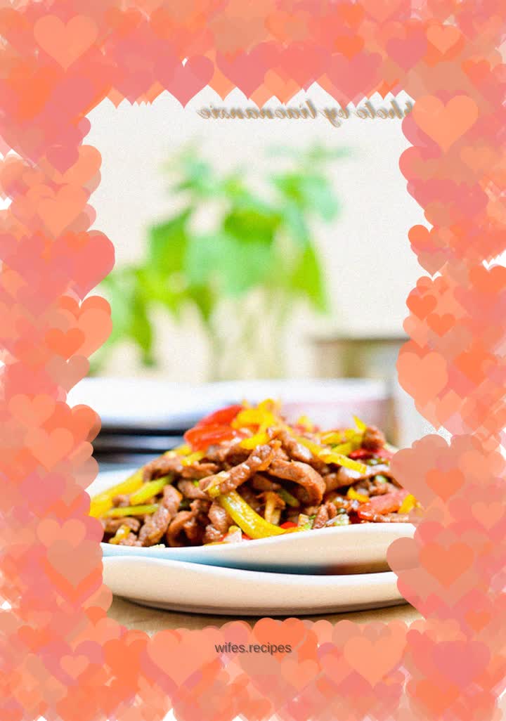 Beef fillet with colored pepper