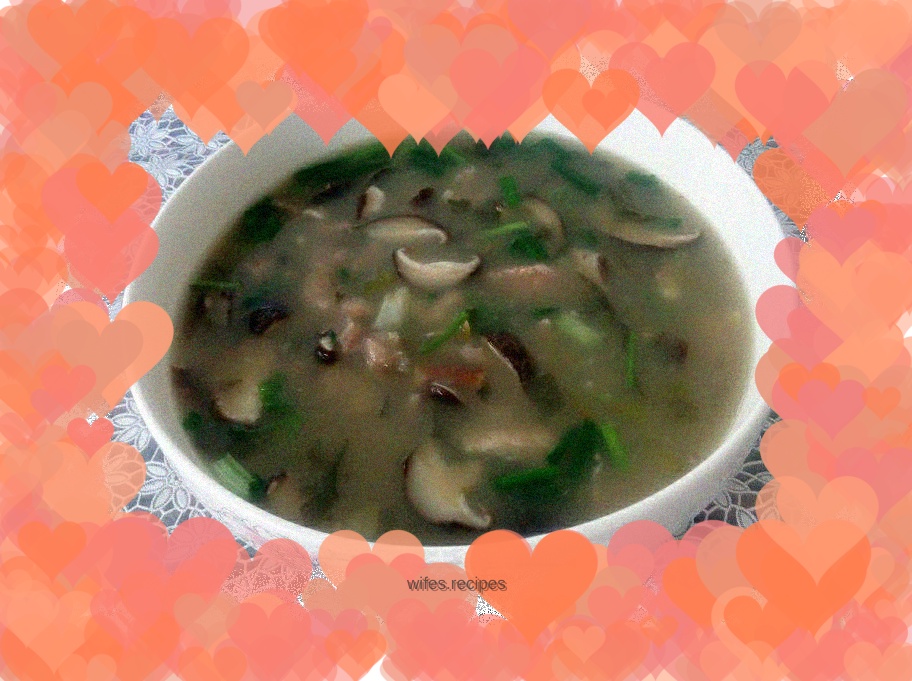 Sauerkraut, Pork and Mushroom Soup