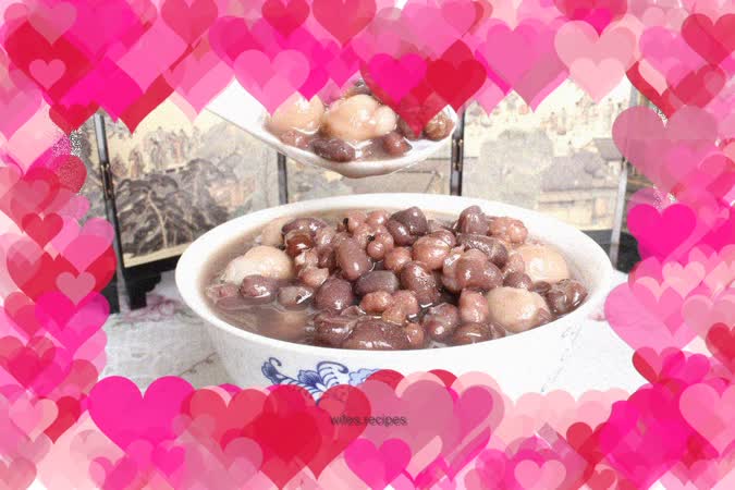 Boiled rice cake with red beans and barley--it’s almost Chinese New Year, and children especially love to drink it