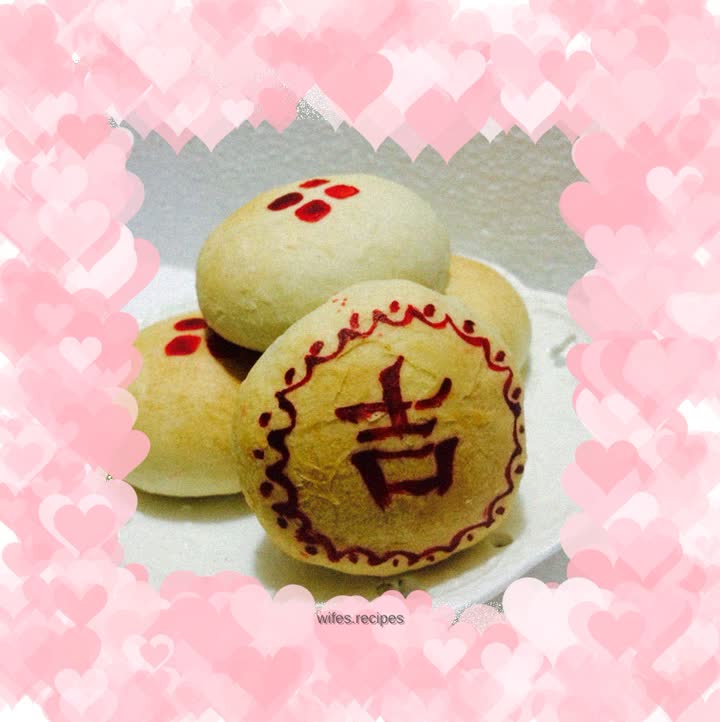 Auspicious mung bean cake